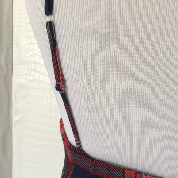 BEAUTIFUL ROMPER. - Picture 5 of 8